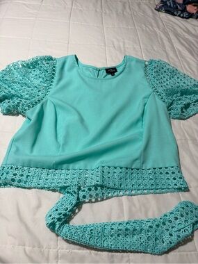Aqua Crochet-Trim Puff Sleeve Blouse
